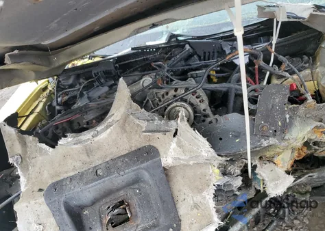 2001 Ford Mustang from USA, damaged, VIN 1FAFP44401F219135